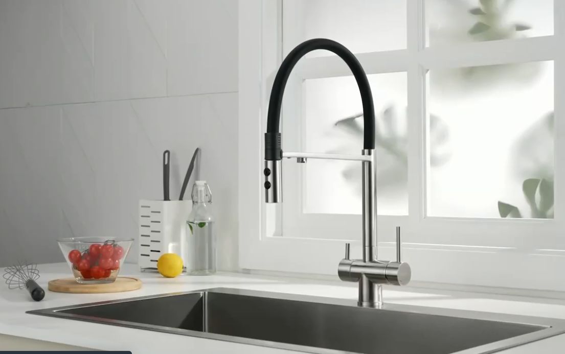 FMARK FS1262: смеситель в четырех цветах с фильтром и магнитной фиксацией